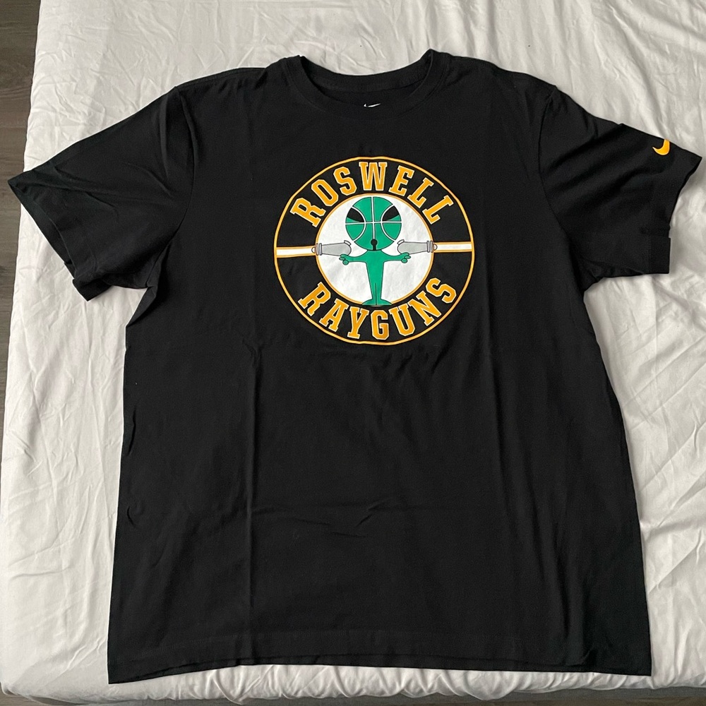 Nike Roswell Rayguns Tee Size XL